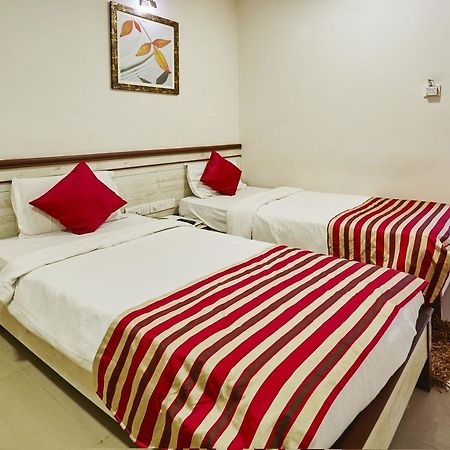 Hotel Crystal มุมไบ ภายนอก รูปภาพ