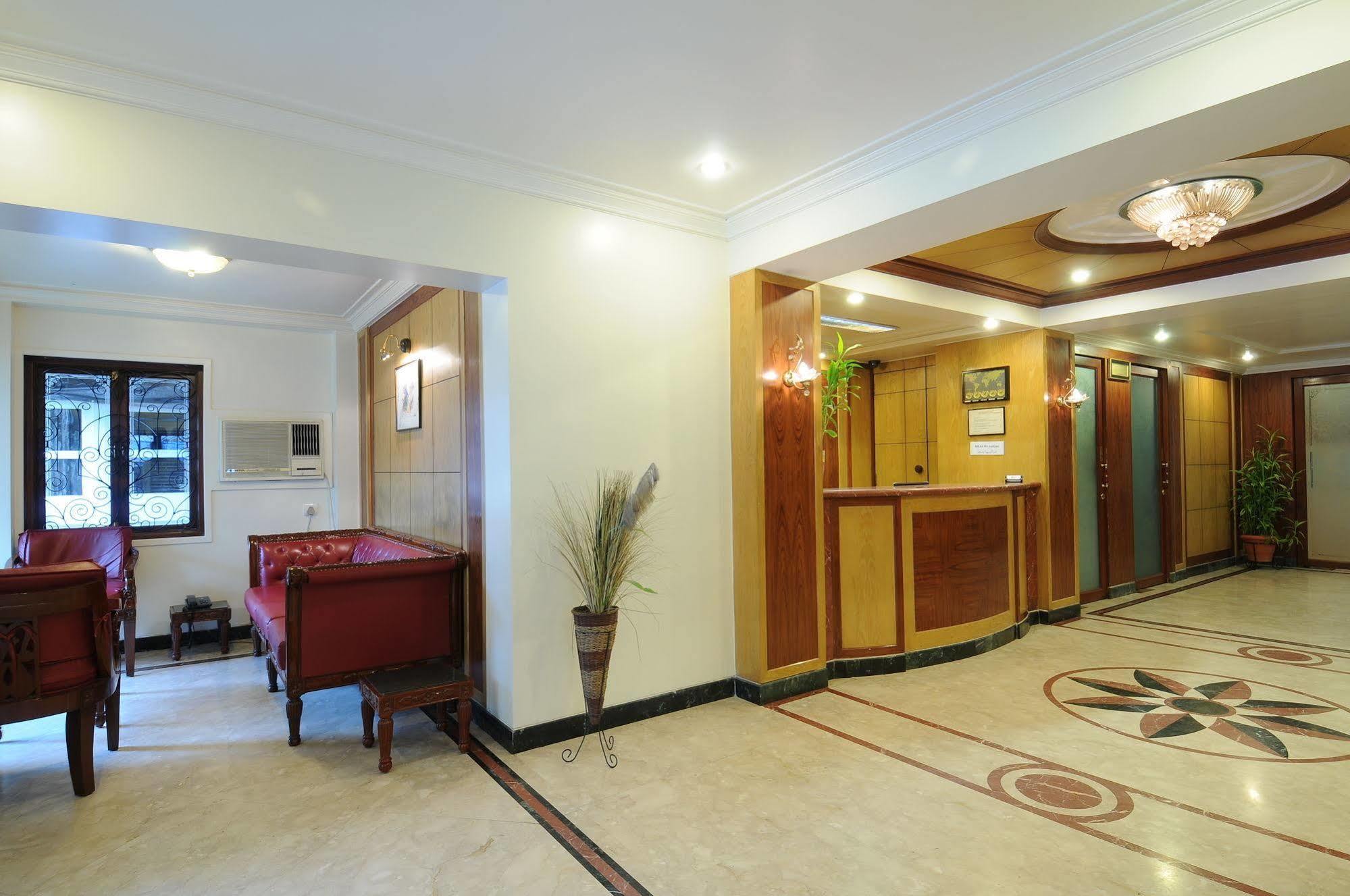Hotel Crystal มุมไบ ภายนอก รูปภาพ